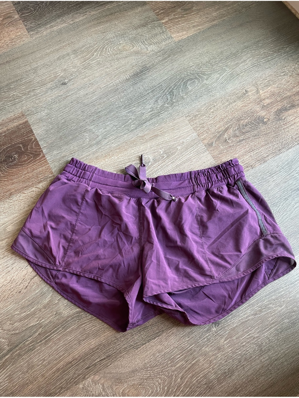 lululemon athletica Purple Athletic Shorts Drawstring Size 6